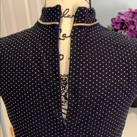 St. John Santana Knit  Mock Neck Tank Small - Picture 3 of 4